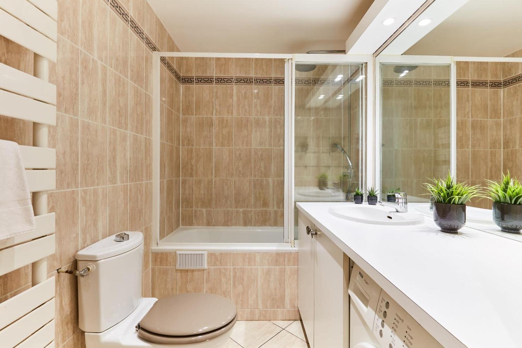 Latin Quarter - 1br With Balcony - Cityapartmentstay Appartement Paris